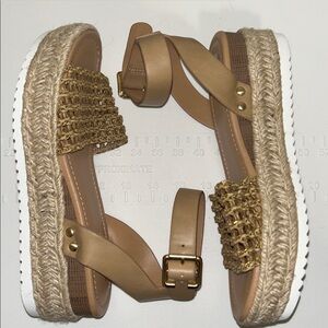 SODA Nude/Gold, platform sandals, size 7.5